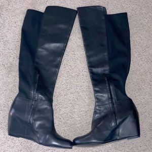 Arturo Chiang black leather boots